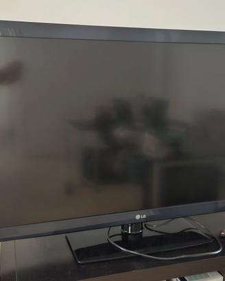 TV  LG 47 pollici