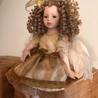 Bambola in ceramica