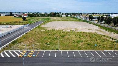Terreno di 11000 m² a Poggio Rusco
