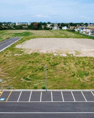 Terreno di 11000 m² a Poggio Rusco