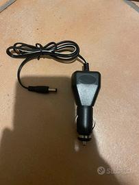 Carica batteria telefono da Auto