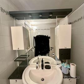 Mobile bagno con lavandino 80€