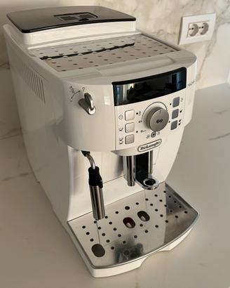 Macchina caffè automatica De Longhi Magnifica S