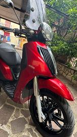 PIAGGIO CARNABY CRUISER 300 ie