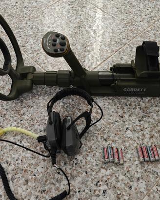 Garrett ATX metal detector