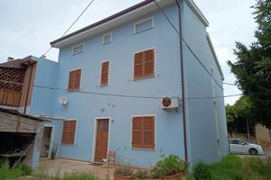 Muraglia casa indipendente 267 mq. con giardino