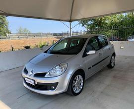 RENAULT Clio 1.4 16V 5P. POCHI KM IN PRONTA CONS