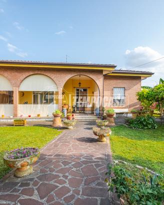 RIF: V017 Villa a Concordia sulla Secchia