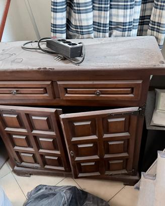 Mobile in legno
