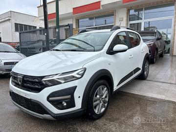 Dacia Sandero Stepway 1.0 TCe 100 CV-2021/LED/17”