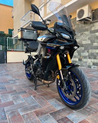 YAMAHA TRACER 9