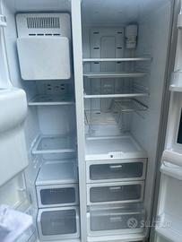 Frigorifero SAMSUNG doppia porta stile americano