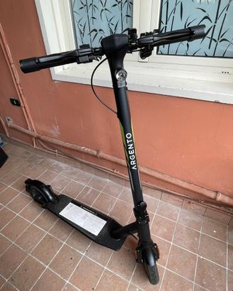 Monopattino ARGENTO AG23