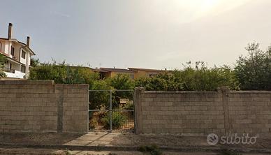 Terreno edificabile pianeggiante di 400mq Serrenti
