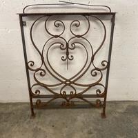 Inferiata in ferro battuto