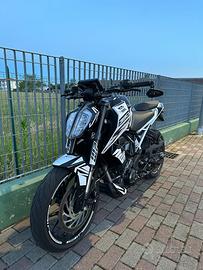 KTM Duke 390