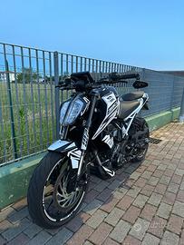 KTM Duke 390