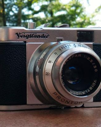 Voigtlander Vito B + esposimetro GossenSixtomat
