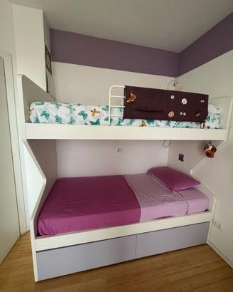 LETTO A CASTELLO NIDI CON COMODINO