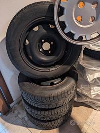 cerchioni con gomme invernali