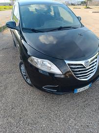 lancia Ypsilon 1.2 70cv
