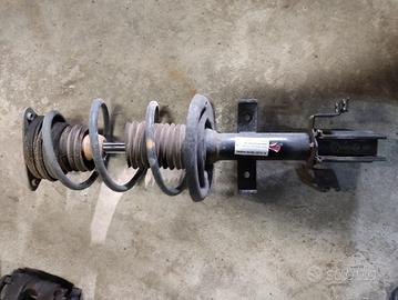 Ammortizz ant. sx RENAULT CLIO 898cc benzina 2016