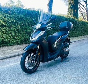 Honda SH 300i Sport abs permuto