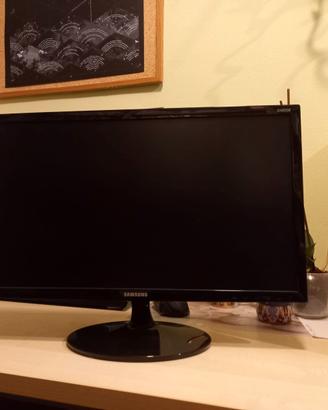 Monitor Samsung 24"  SD330