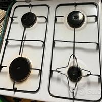 Fornello a gas da campeggio - 4 fuochi