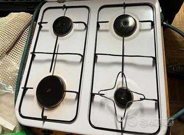 Fornello a gas da campeggio - 4 fuochi