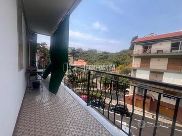 Bilocale con terrazzo