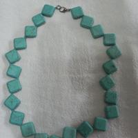 COLLANA CON PIETRE AZZURRE