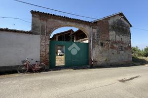 CASA INDIPENDENTE A SEZZADIO