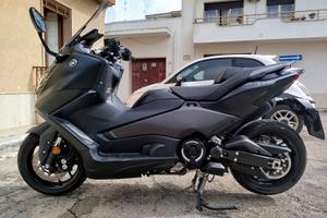 Tmax 560