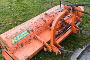 Trincia sarmenti per trattore