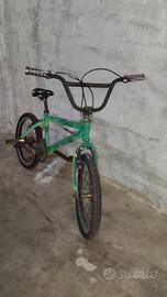 bicicletta bmx