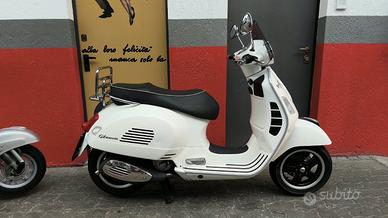 Piaggio Vespa 300 GTS