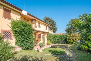 Villetta Trifamiliare Sabaudia