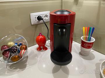 Macchina Nespresso Vertuo Plus Cherry Red D