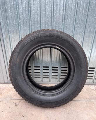 Gomme invernali Suzuki Jimny 205/70R 15