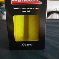 manopole universali per scooter e moto