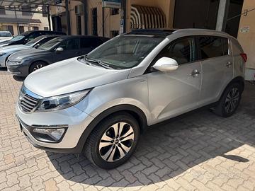 Kia Sportage 2.0 d-cvvt Class awd PANORAMA CAMERA