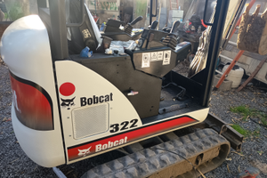 Bob cat 322 csg 5.570 ore