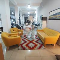 Divano tre posti + due poltrone