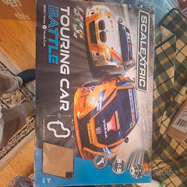 Pista elettrica SCALEXTRIC