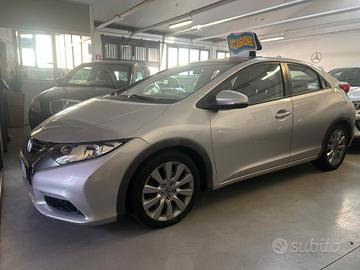 Honda Civic 2.2 i-DTEC Executive