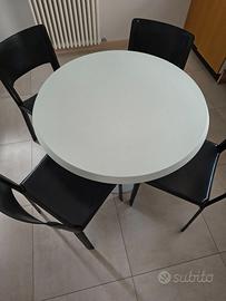 Tavolo design Kartell + sedie pelle Cidue 