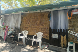 Roulotte con casetta zona partaccia