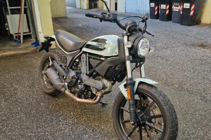 Ducati Scrambler 400 sixty2
