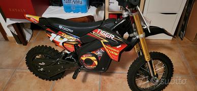moto elettrica da ragazzo